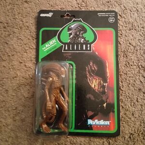 Super7 Aliens: Alien Warrior (Stealth Version) Reaction Figure, Multicolor NEW